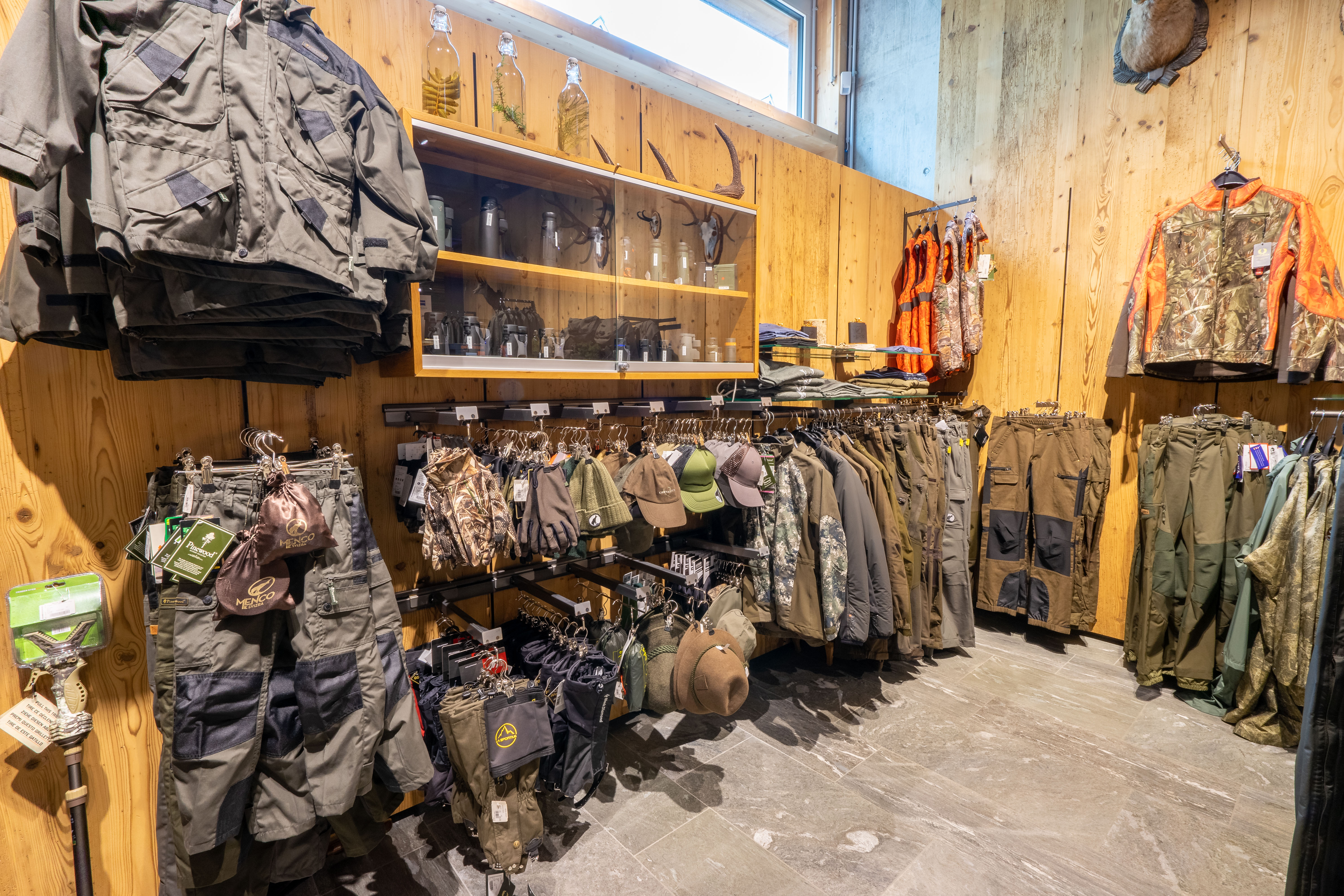 Shop Ilanz Jagdabteilung