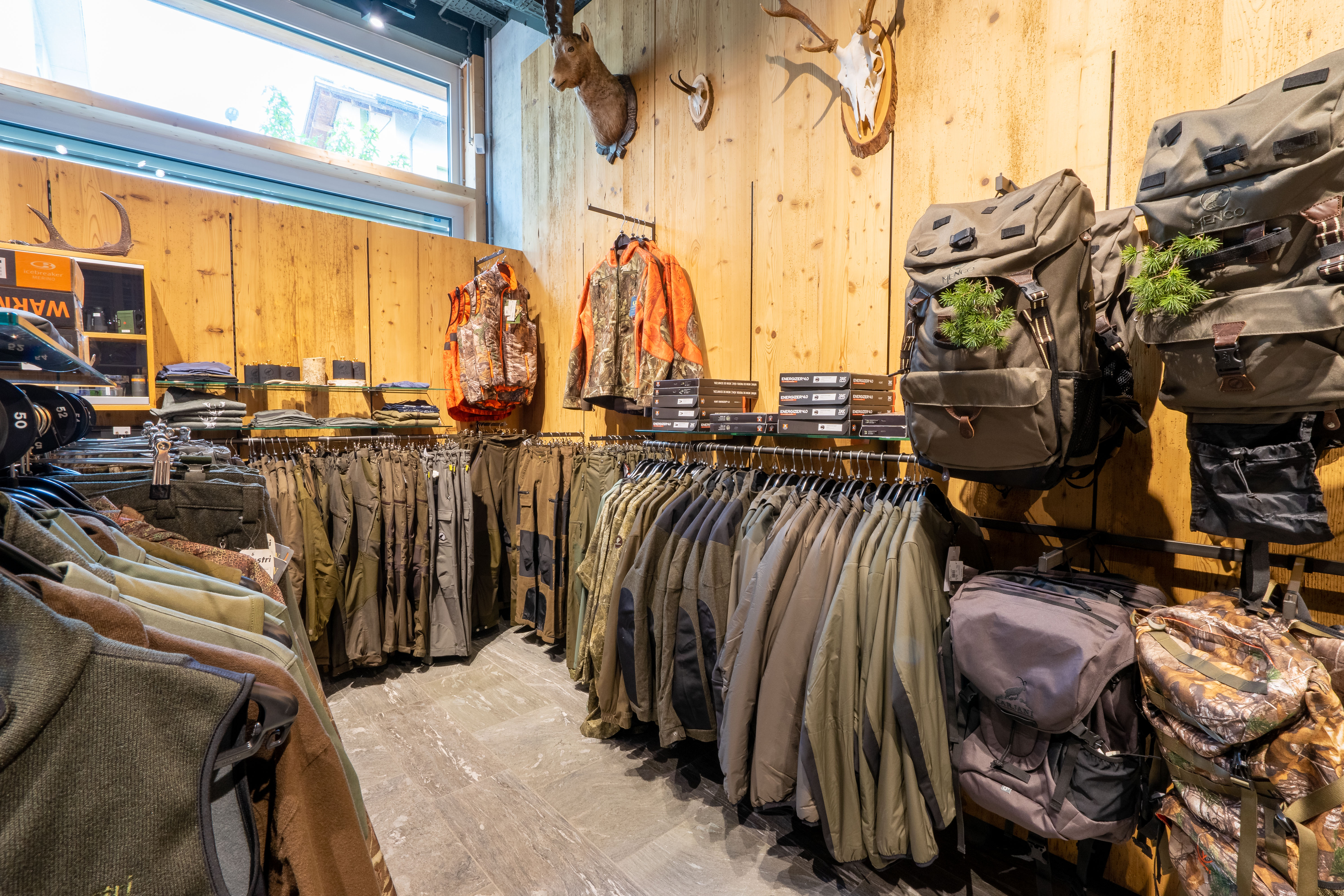 Shop Ilanz Jagdabteilung