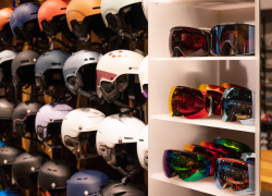 Shop Ilanz Helme & Brillen